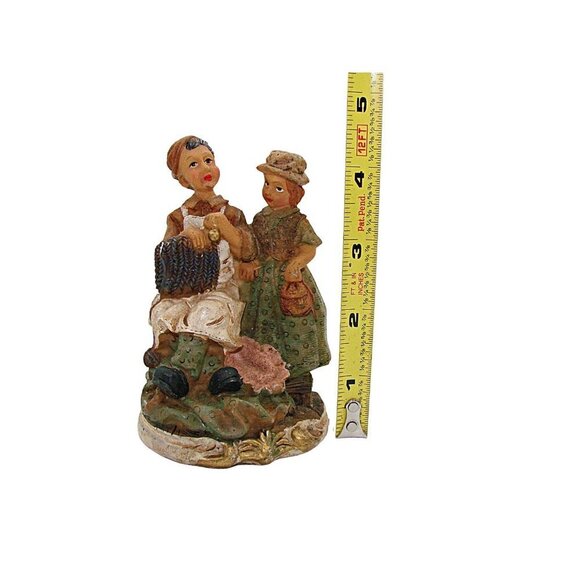 Vintage Resin Figurine Woman And Girl Arm In Arm Waiting For Ride K's Collection - Picture 10 of 10